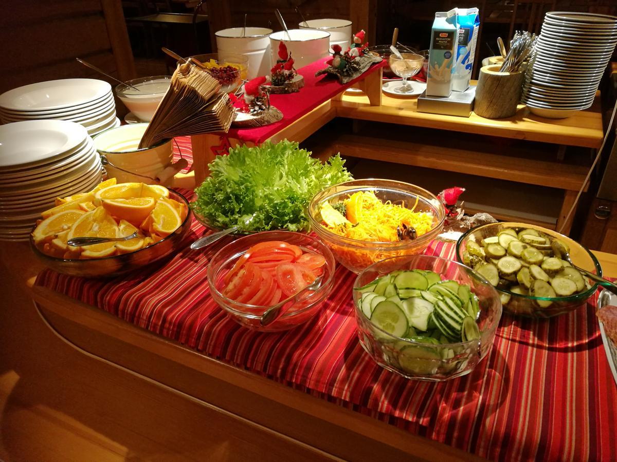 Hotel Seita Akaslompolo Bagian luar foto